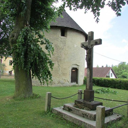 Kříž u kostela sv. Václava ve Stonařově