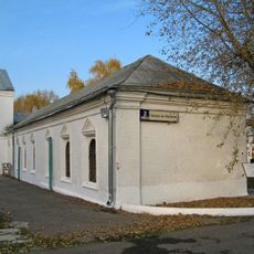 Служебные корпуса у Передних ворот — северный ледник (Измайлово)