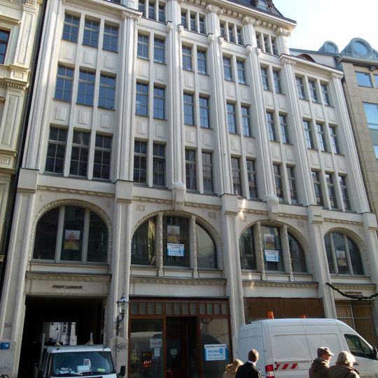 Wohn- und Geschäftshaus Nikolaistraße 12; 14