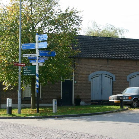 Dijkmagazijn annex dijkwoning