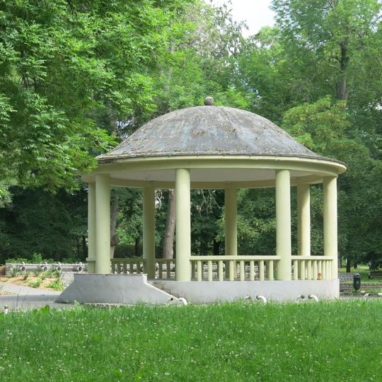 Hudební pavilon v Sadech čs. armády v Chomutově