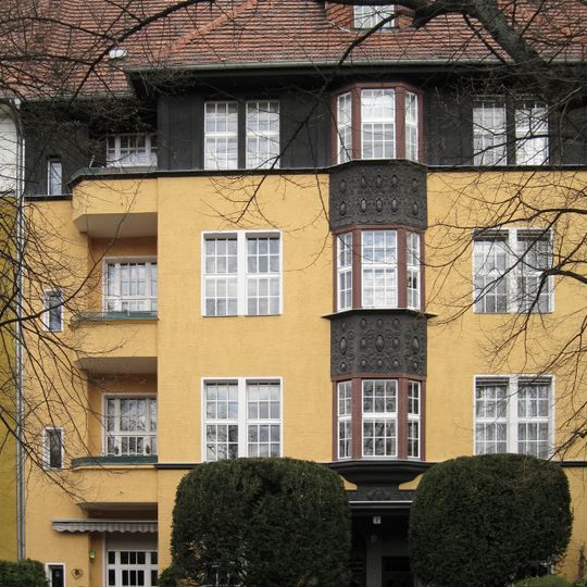 Mietshaus Rüdesheimer Platz 2