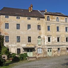 Dampfmühle Max Nitschke; Mittelmühle Weißenberg; Mühlengebäude und Wohnhaus eines Mühlenanwesens Mühlbergstraße 26