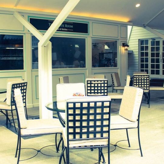 Highgates Hotel