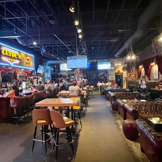 HiFi Clyde's Chattanooga