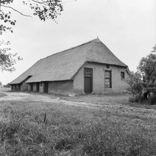 Groot Oever 12, Balkbrug