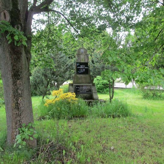 Pomník padlým ve Velkém Ratmírově