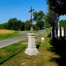 Kříž u hřbitova ve Štokách