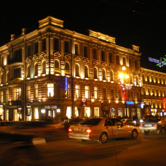 Nevskiy 90-92
