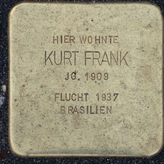Stolperstein en memoria de Kurt Frank