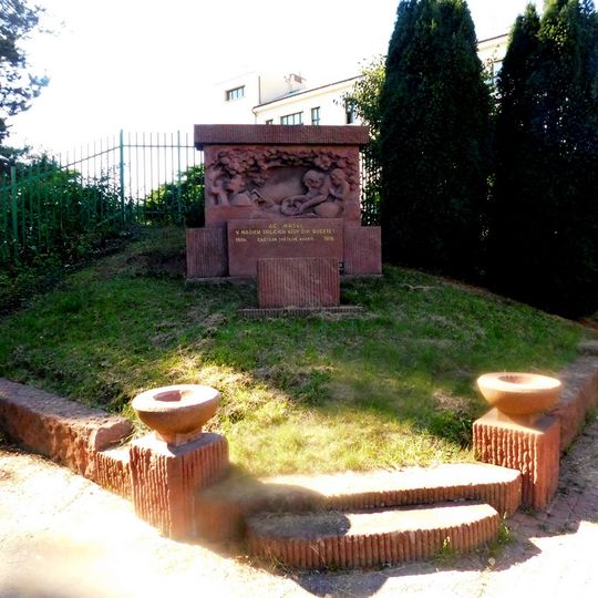 Pomník padlým v Českém Brodu