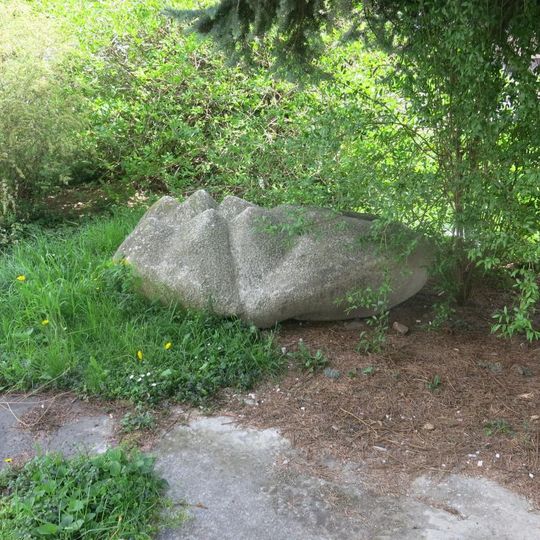 Kamenná plastika v ulici Jiřího z Poděbrad v Litoměřicích