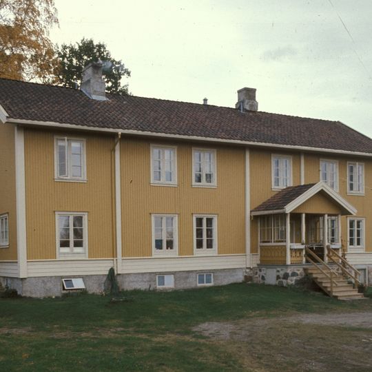 Brandbu prestegård