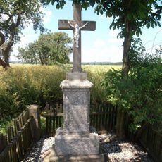 Kříž západně od Čisté