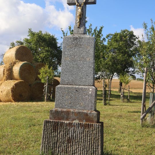 Kříž na rozcestí u Jasenice