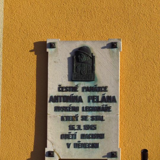 Pamětní deska Antonína Pelána v Kuroslepech