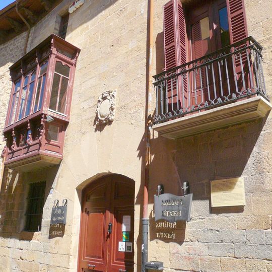 Palacio de los Garcés de los Fayos