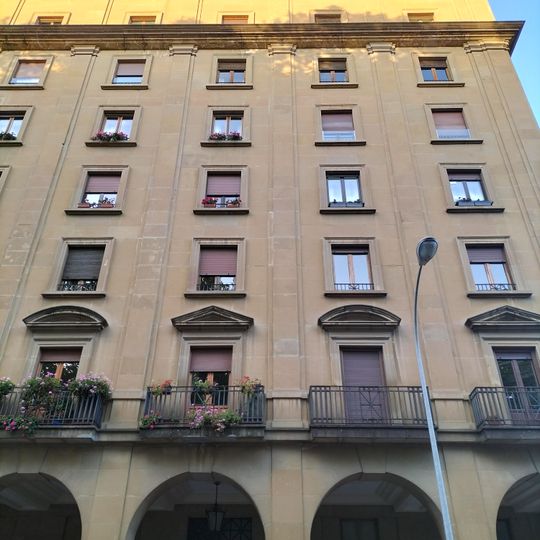 Pza. Conde Rodezno 13