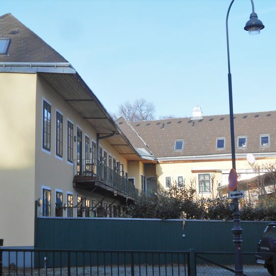 Wohn- und Geschäftshaus Cobenzlgasse 7