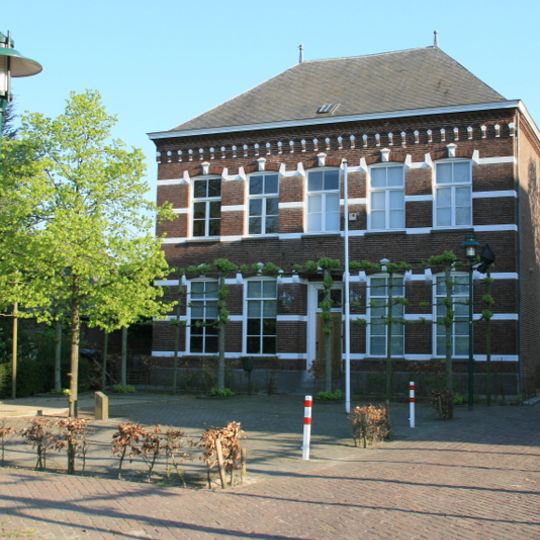 Sint-Joachimkerk: Pastorie