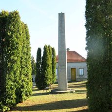 Pomník padlým v 1.světové válce na hřbitově v Hřivčicích