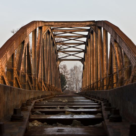 Železniční most přes Moravu u Horních Zahrad v Kroměříži