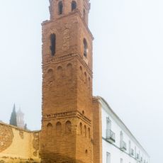 Torre del santuario de la Virgen del Pueyo