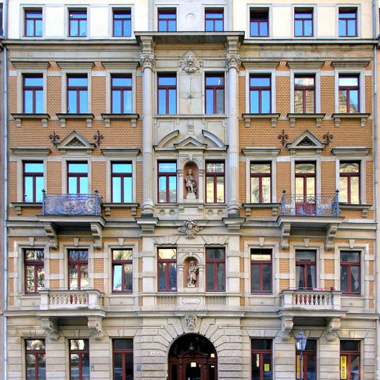 Martin-Luther-Platz 10