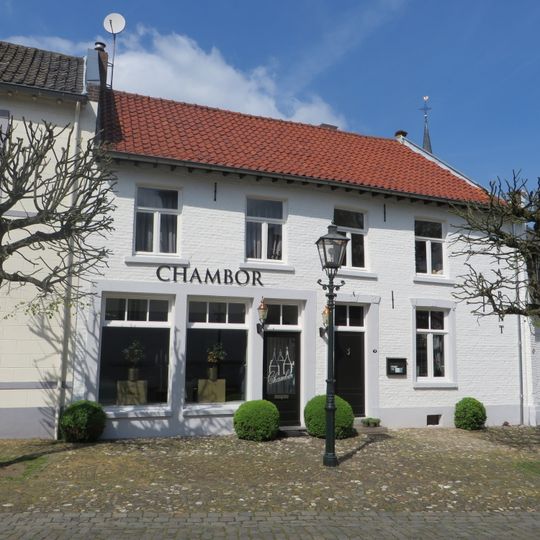 Singelstraat West 19, Stevensweert