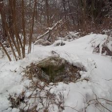 Kříž u polní cesty jižně od Žákavy