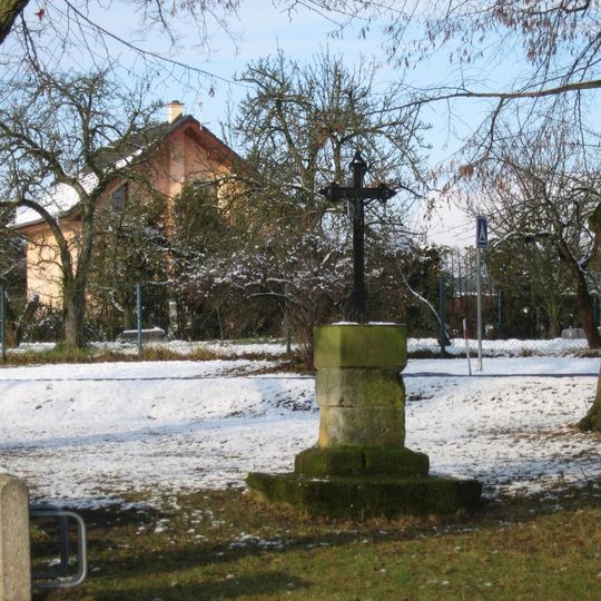 Pamětní kříž v parku Františka Josefa I ve Vanovicích