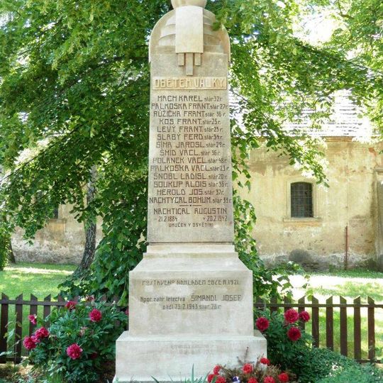 Pomník padlým v Petrovicích u Rakovníka