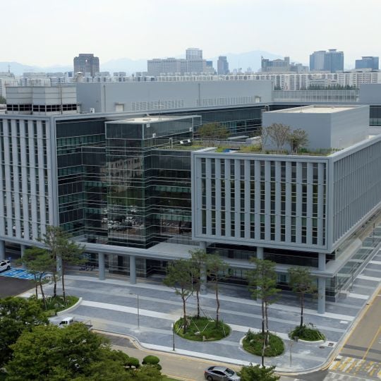KAIST