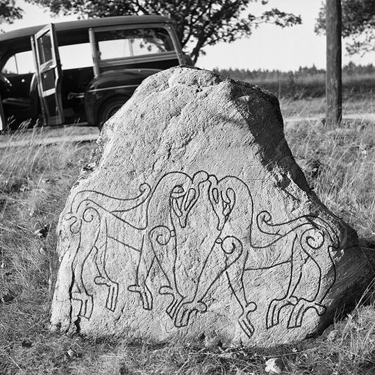 Uppland Runic Inscription 693