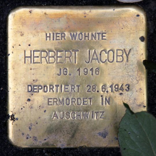 Stolperstein en memoria de Herbert Jacoby