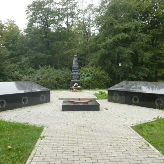 Братская могила советских воинов, погибших при штурме города-крепости Кёнигсберг