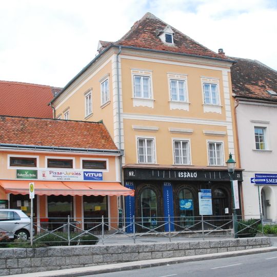 Wohn- und Geschäftshaus