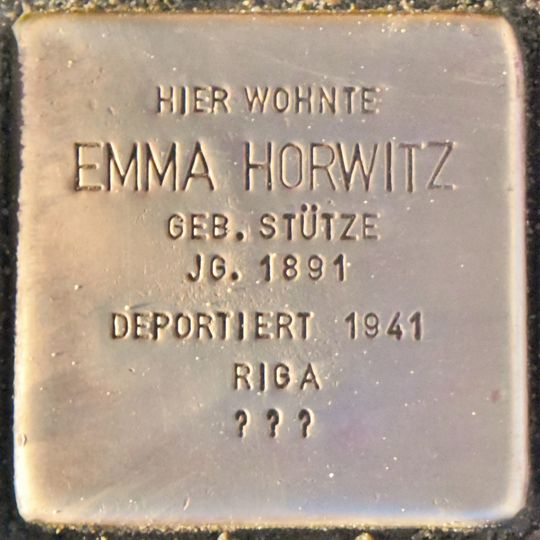 Stolperstein en memoria de Emma Horwitz