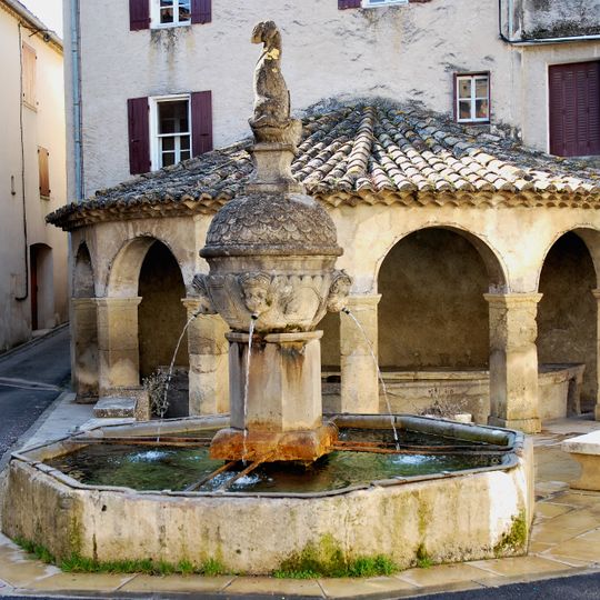 Fountain and Wash house of Mollans-sur-Ouvèze