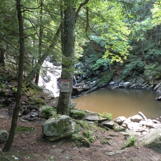 Wahconah Falls State Park