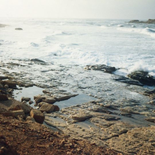 Outer Harbour, Apollonia