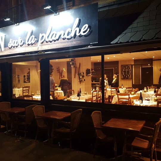 Au Vin Sur La Planche