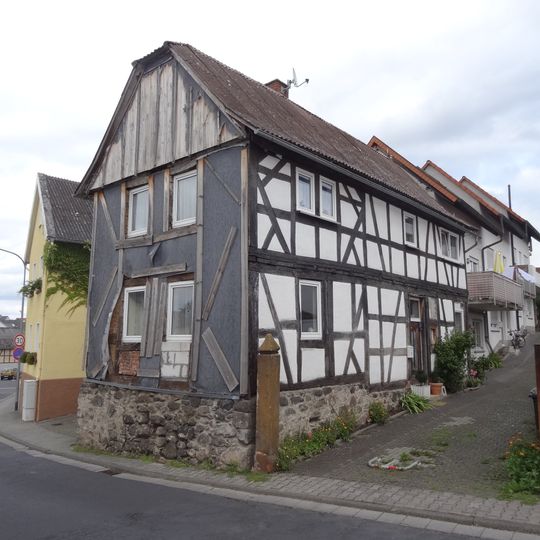 Dorf-Güller-Straße 2