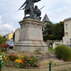 Statue