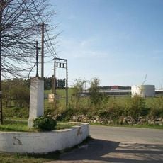 Kříž ve Štěnovickém Borku na rozcestí