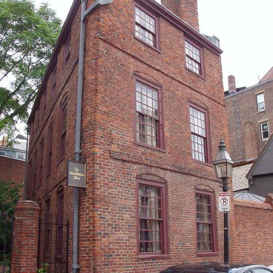 Pierce-Hichborn House