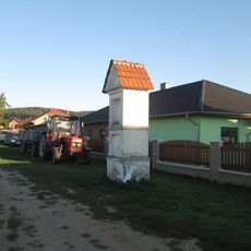 Kaplička na křížové cestě u Načeradce - 1. zastavení