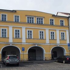 Mírové náměstí 9