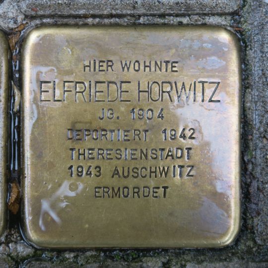 Stolperstein dedicated to Elfriede Horwitz