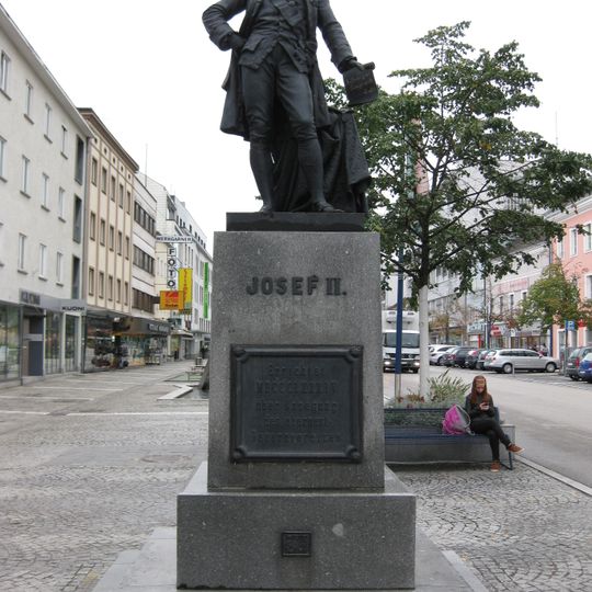 Kaiser Josef-Denkmal